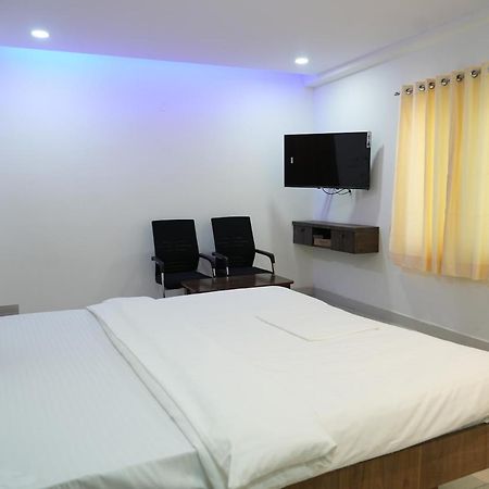 فندق 5 Star Grand- Premium شمس أباد المظهر الخارجي الصورة
